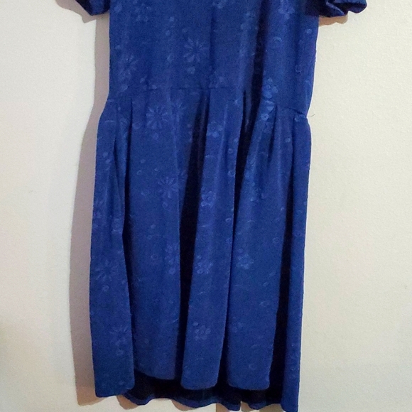 LulaRoe 3x Pleated Pocket Dress Amelia - Picture 3 of 5